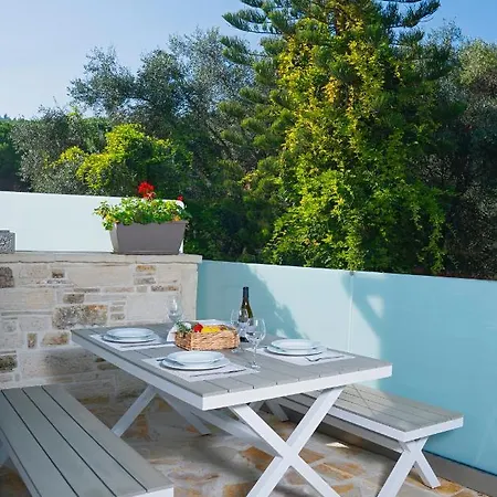 Nikolakis Kerasia, On The *