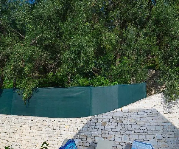 Villa Nikolakis Kerasia, On The Kerasa