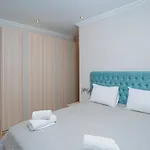 Villa Nikolakis Kerasia, On The