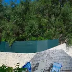 Villa Nikolakis Kerasia, On The Kerasá